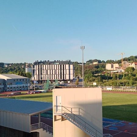 Vistas A La Pista De Atletismo Apartment Pontevedra Exterior foto