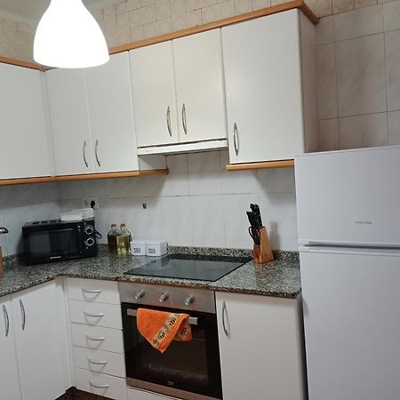 Vistas A La Pista De Atletismo Apartment Pontevedra Cameră foto