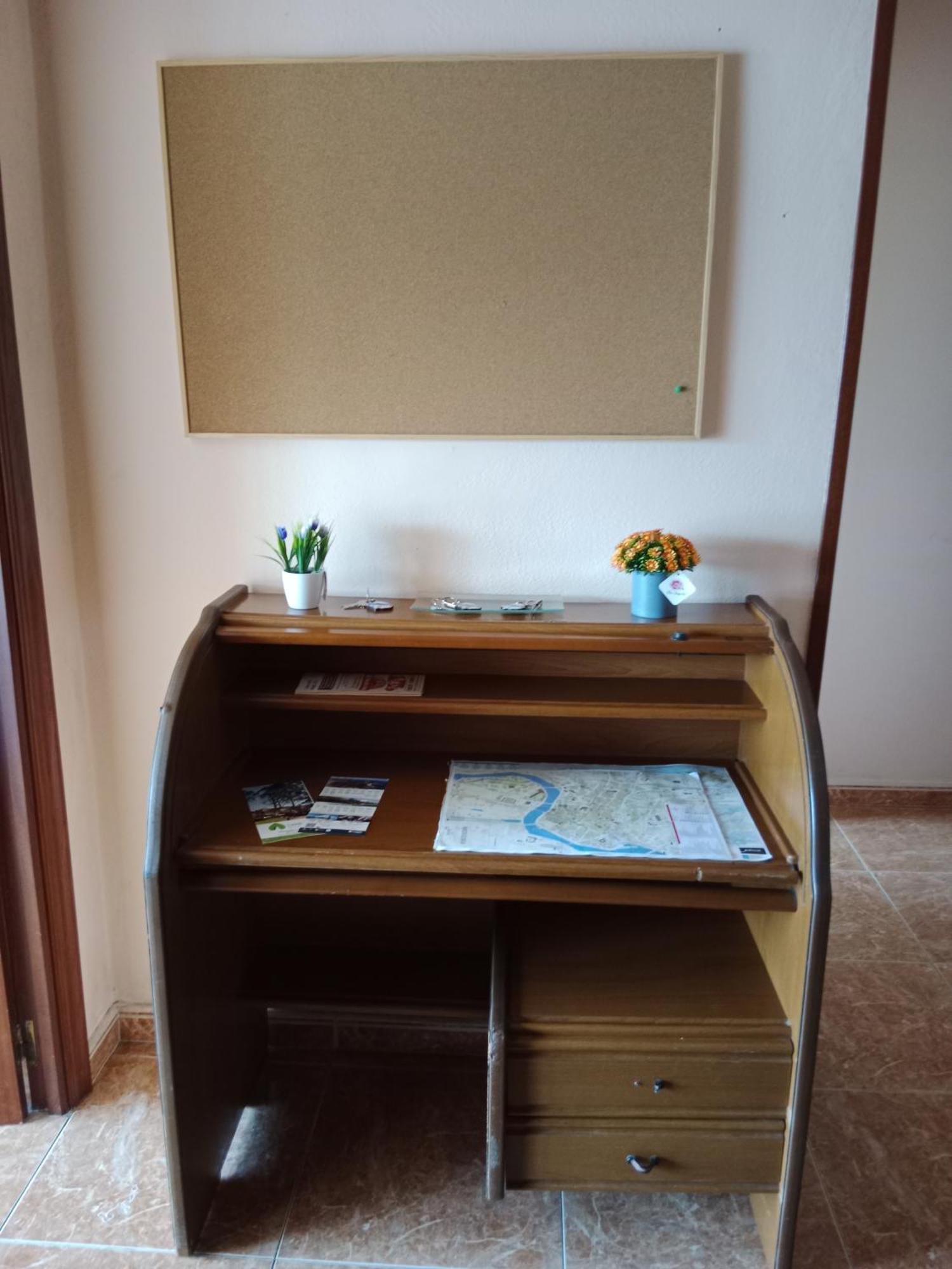 Vistas A La Pista De Atletismo Apartment Pontevedra Cameră foto
